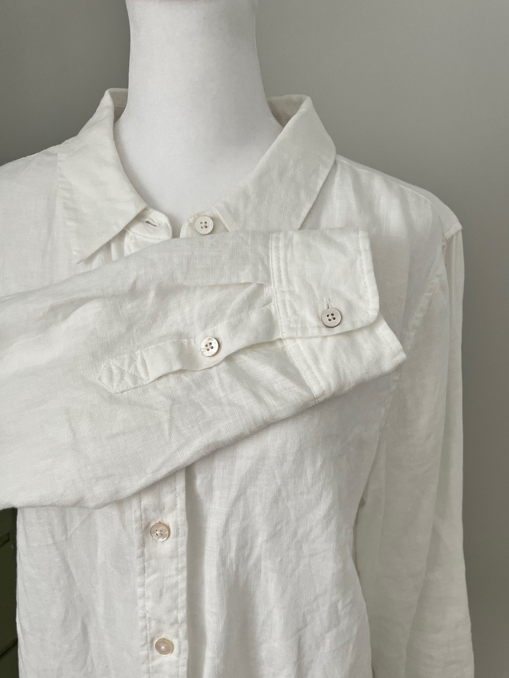 Soft Surroundings White Cotton Linen Button-Front Big Shirt (M) - Picture 6 of 11